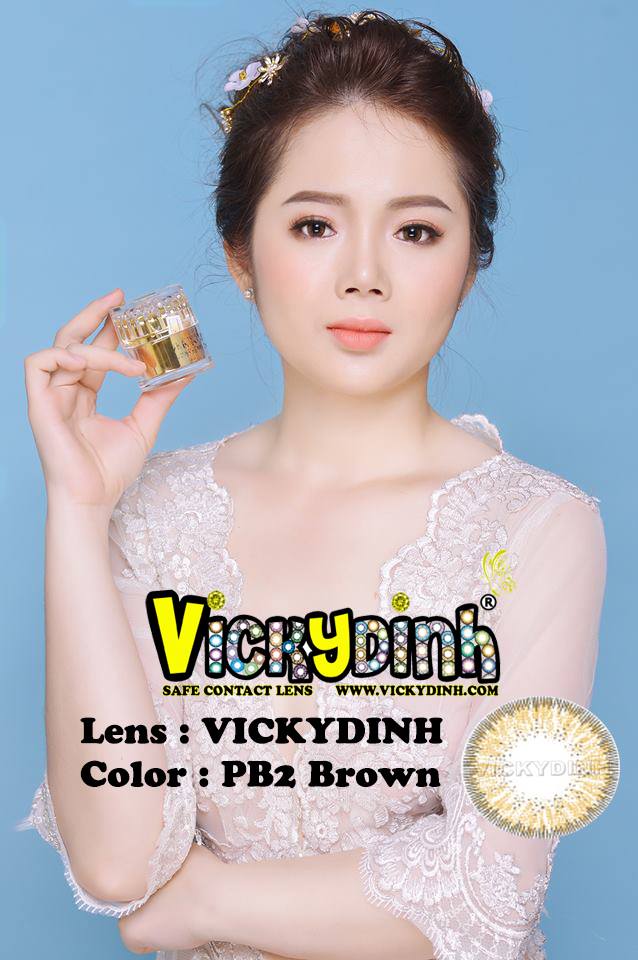 Hình sản phẩm khách đeo đẹp