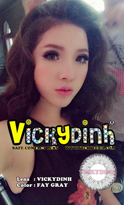 người đẹp và kính áp tròng 