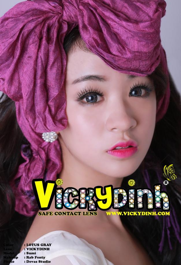 người đẹp và kính áp tròng 